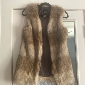 **SOLD** Faux Fur Vest, Small